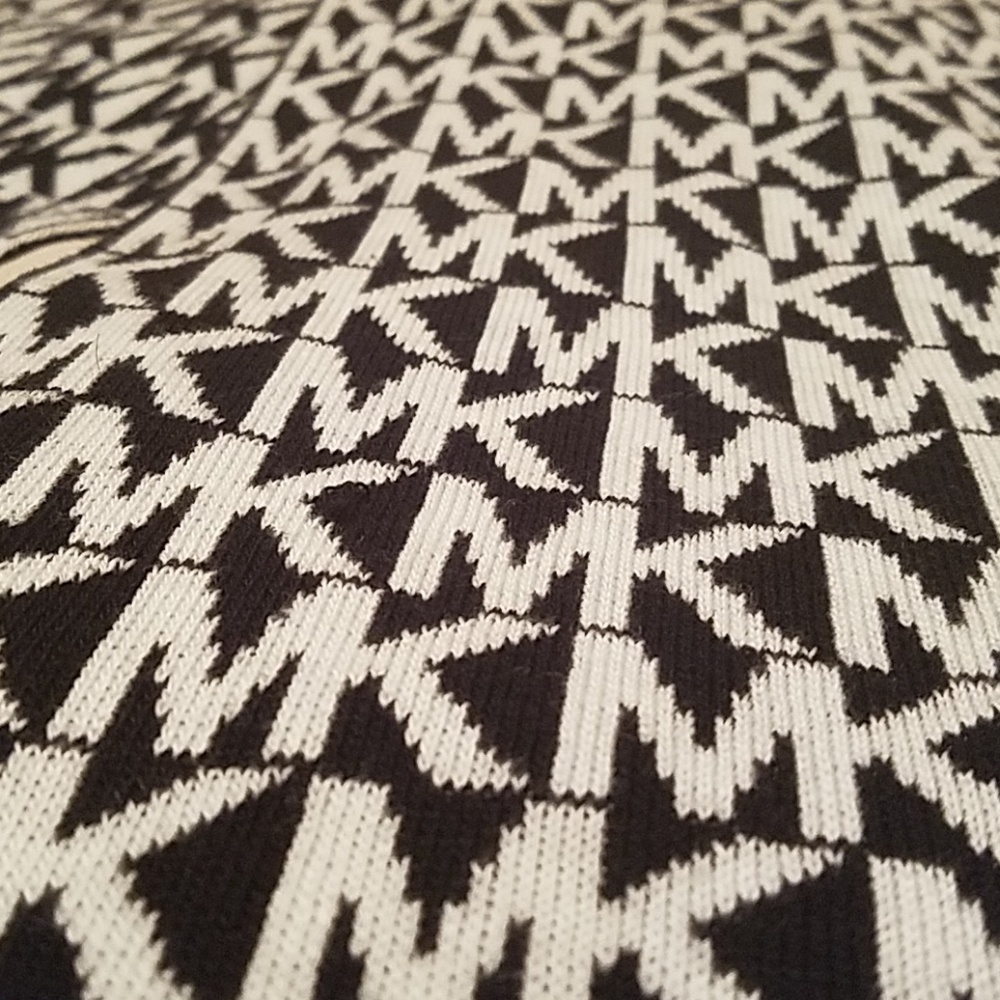 FREE WITH ANY PURCHASE! Michael Kors scarf